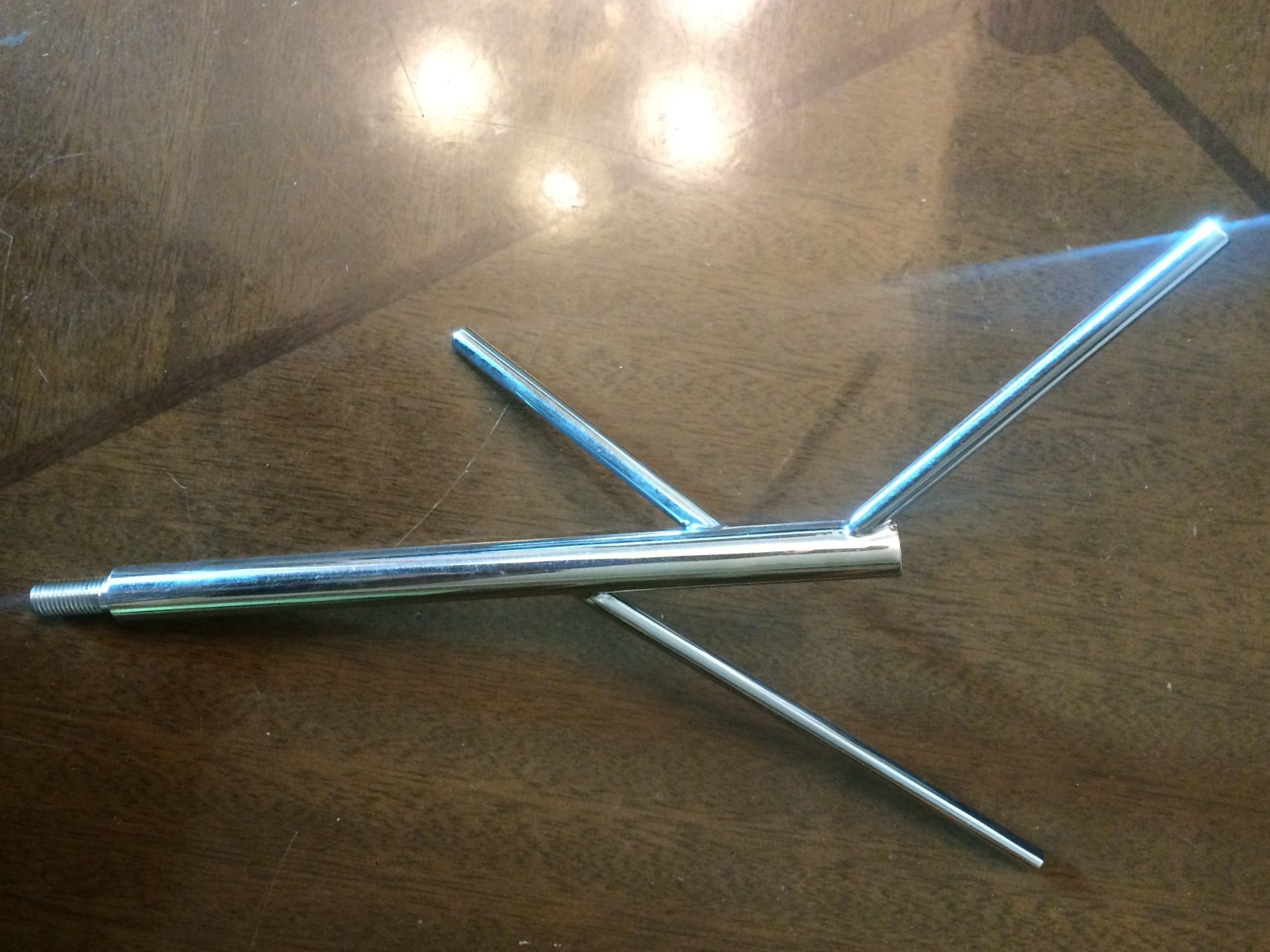 Agitator For Storage Bin Of Ice Cube Maker